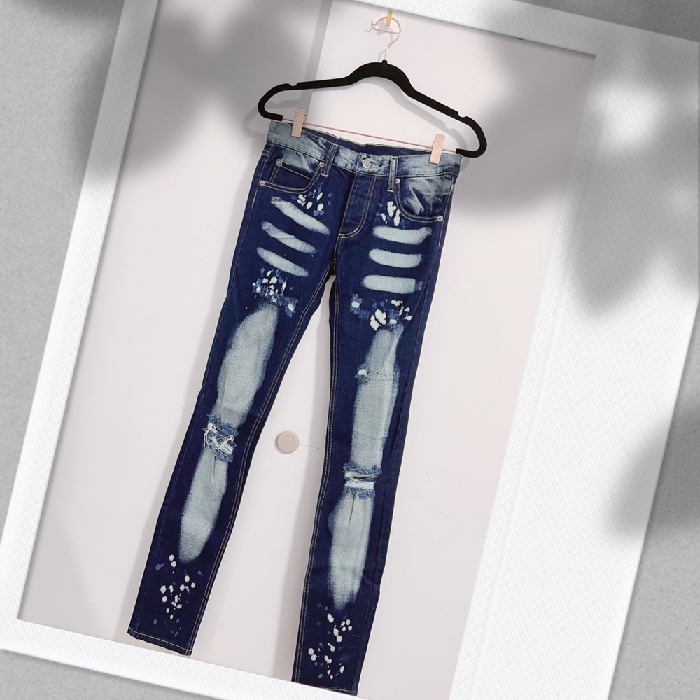 ✨ NWT ✨ CHEAP MONDAY - Bleached narrow jeans - Blue